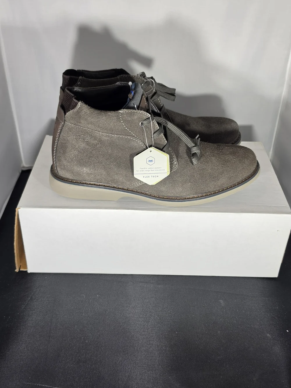 Nunn Bush Men's Chukka Boots Navy and Green Insole
